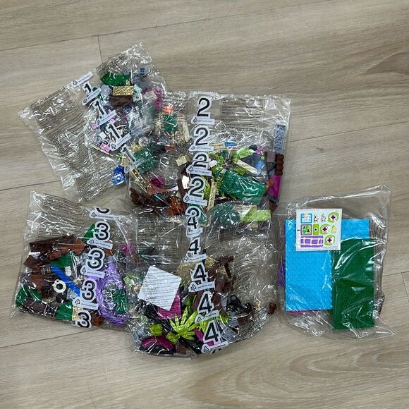 Lego Friends Jungle Rescue Base, 41038 - Picture 1 of 5